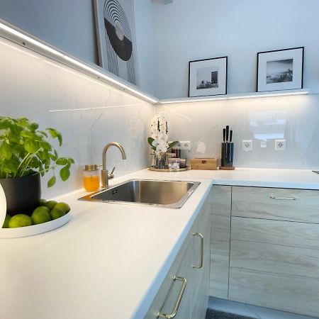 M-Style 04 Apartment Mit Balkon Und Gasgrill, 24H Self-Check-In, Free Parking, Netflix Нюрнберг Екстериор снимка