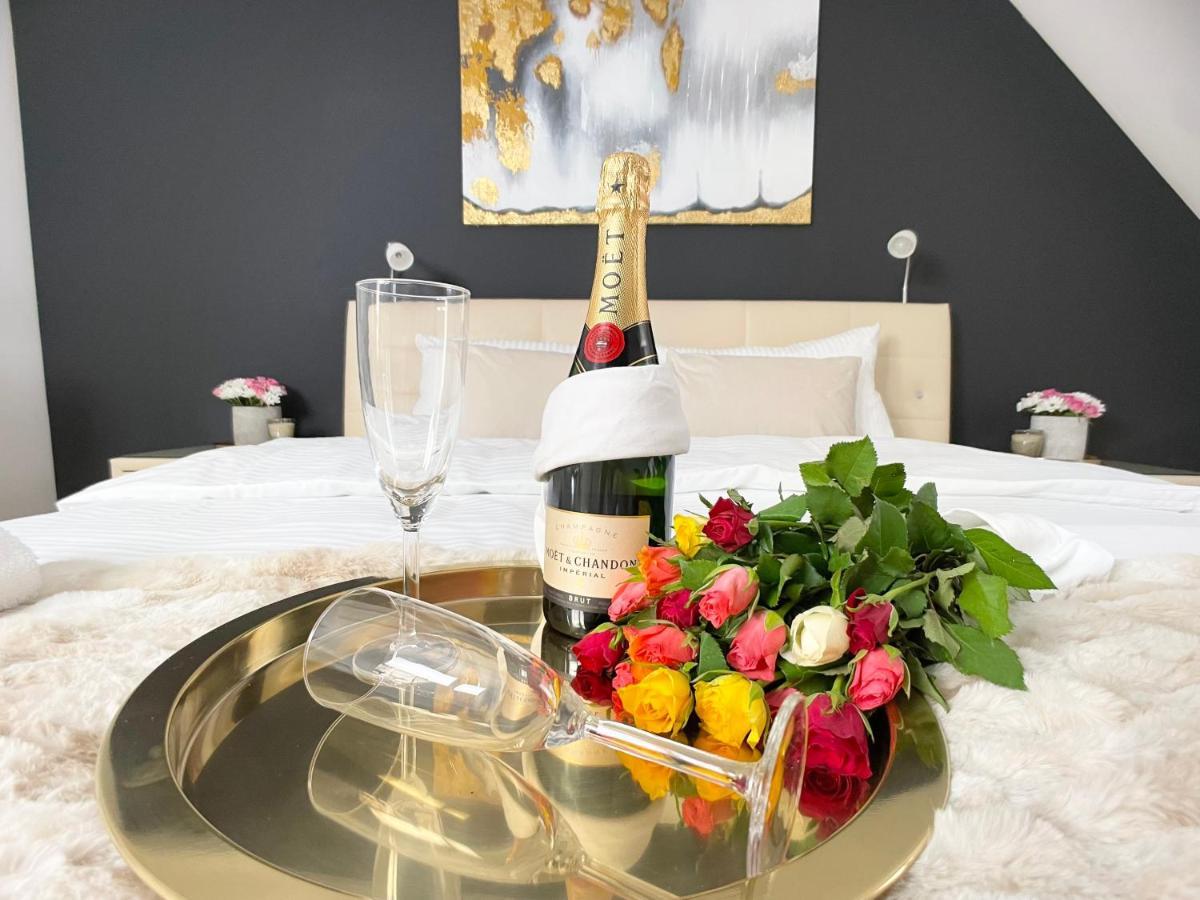 M-Style 04 Apartment Mit Balkon Und Gasgrill, 24H Self-Check-In, Free Parking, Netflix Нюрнберг Екстериор снимка