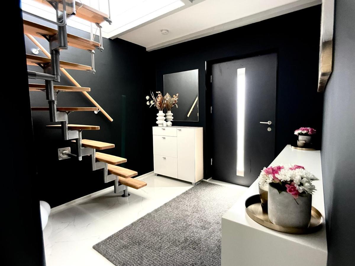 M-Style 04 Apartment Mit Balkon Und Gasgrill, 24H Self-Check-In, Free Parking, Netflix Нюрнберг Екстериор снимка