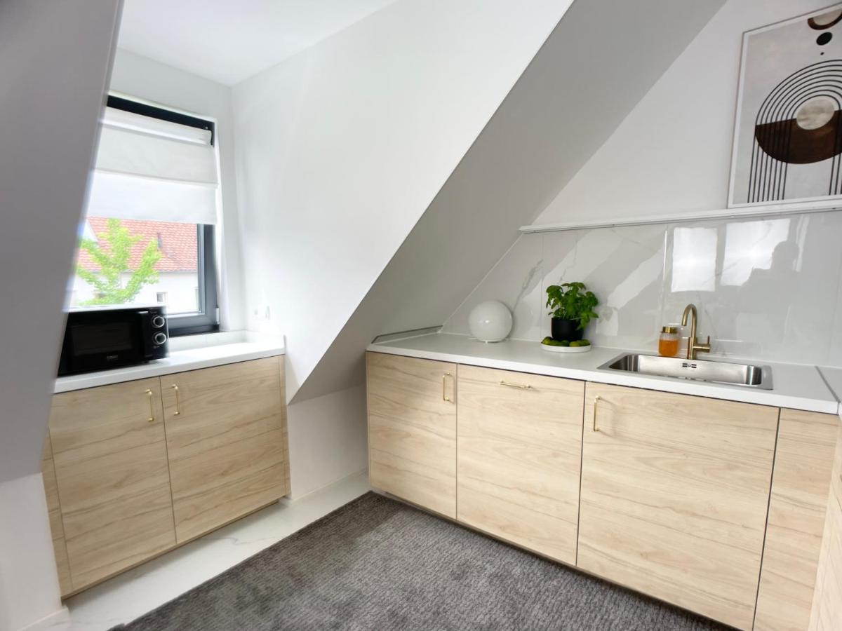 M-Style 04 Apartment Mit Balkon Und Gasgrill, 24H Self-Check-In, Free Parking, Netflix Нюрнберг Екстериор снимка
